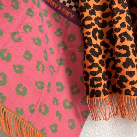 BIMBA Y LOLA XL Winter SCARF leopard print pink and orange - Sold Out - Picture 15 of 15